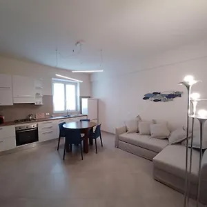 casalerici.hotelitalianriviera.com/