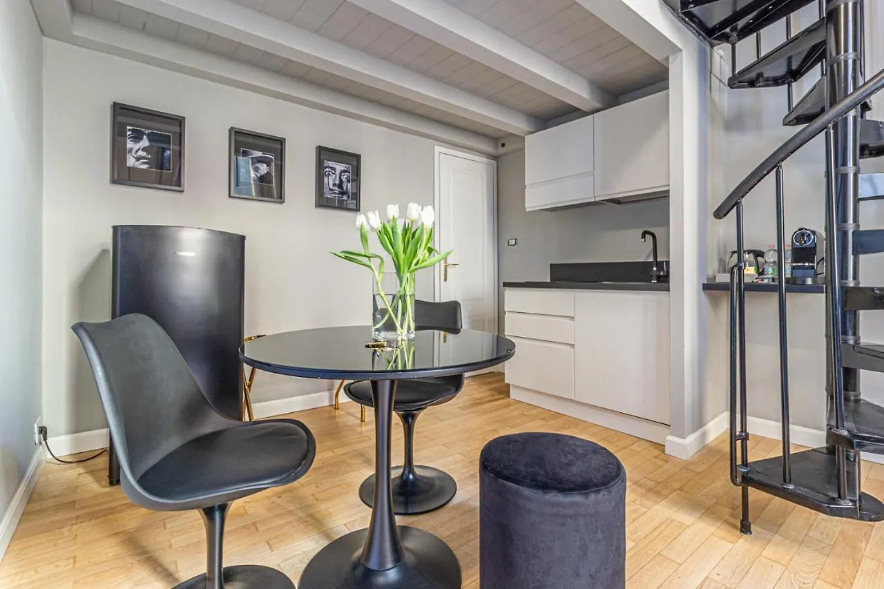 Apartment Casa Dafne In Canton De Fiori Bologna Italy